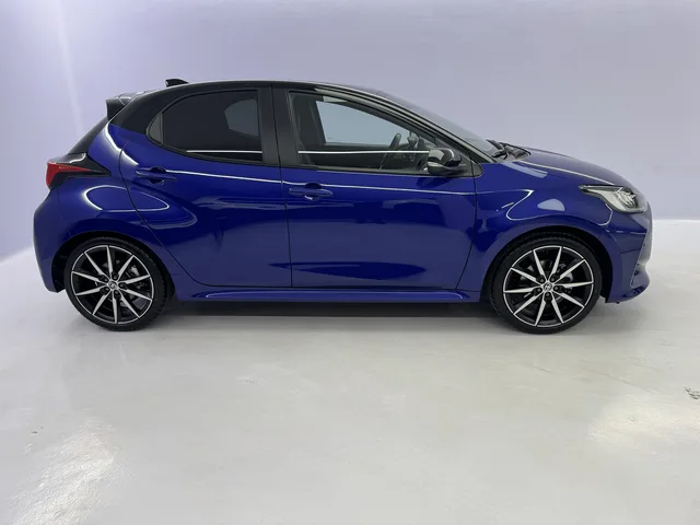 TOYOTA Yaris 1.5 VVT-i HSD GR Sport