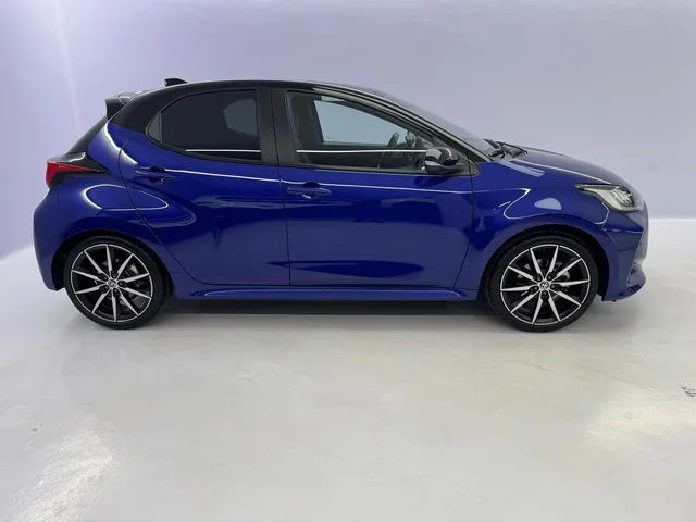 TOYOTA Yaris 1.5 VVT-i HSD GR Sport