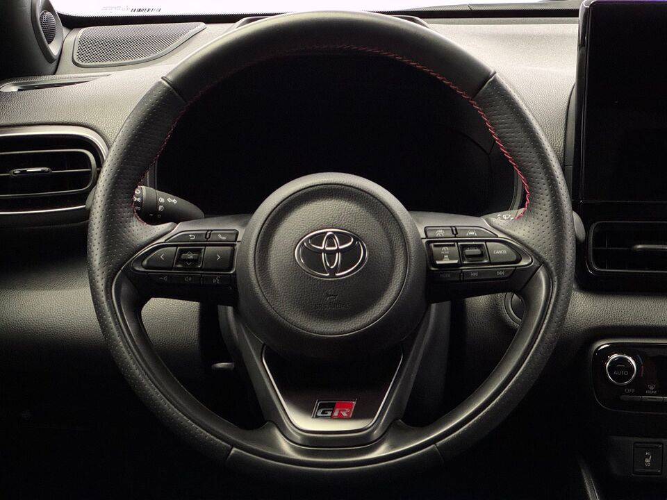 Yaris 1.5 VVT-i HSD GR Sport