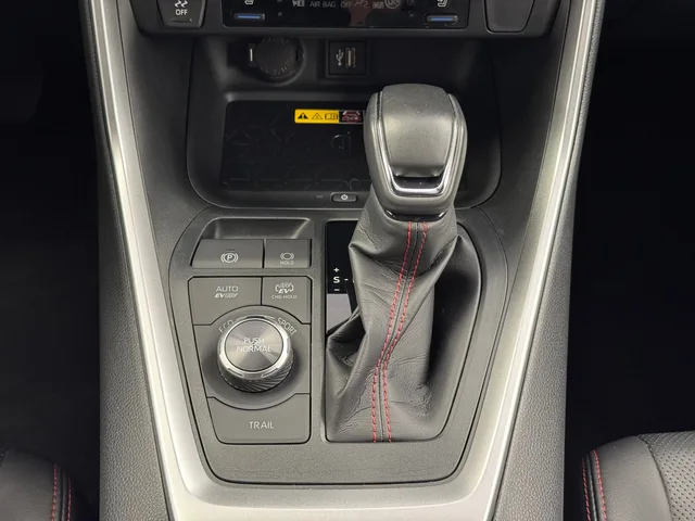 TOYOTA RAV4 2.5 Plug-In-Hybrid Platinum AWD-i