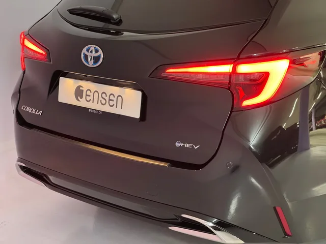 TOYOTA Corolla Touring Sports 2.0 HSD Trend
