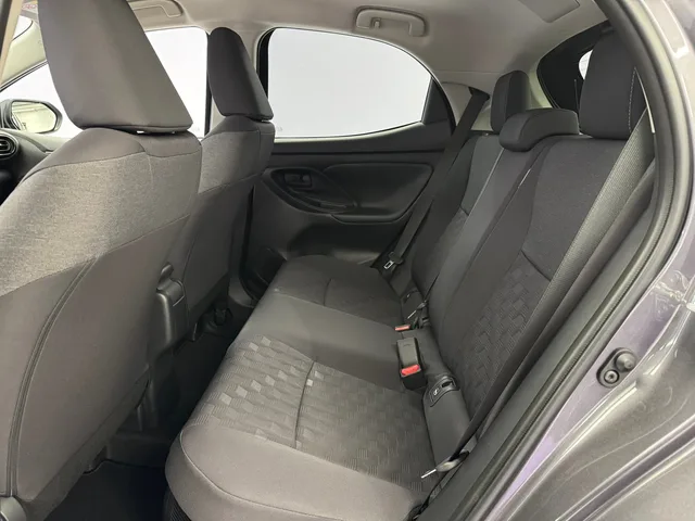 TOYOTA Yaris 1.5 VVT-i HSD Trend