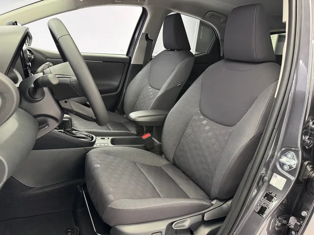 TOYOTA Yaris 1.5 VVT-i HSD Trend