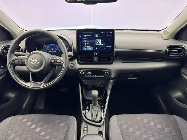 TOYOTA Yaris 1.5 VVT-i HSD Trend