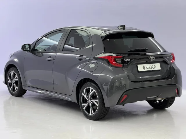 TOYOTA Yaris 1.5 VVT-i HSD Trend