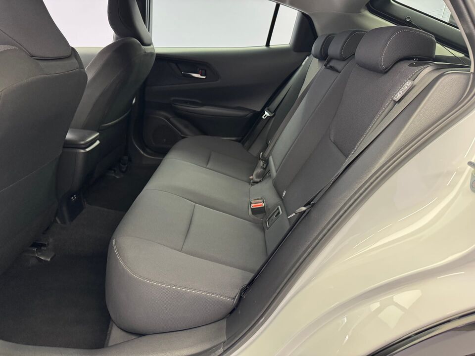 Prius 2.0 Plug-In-Hybrid Style