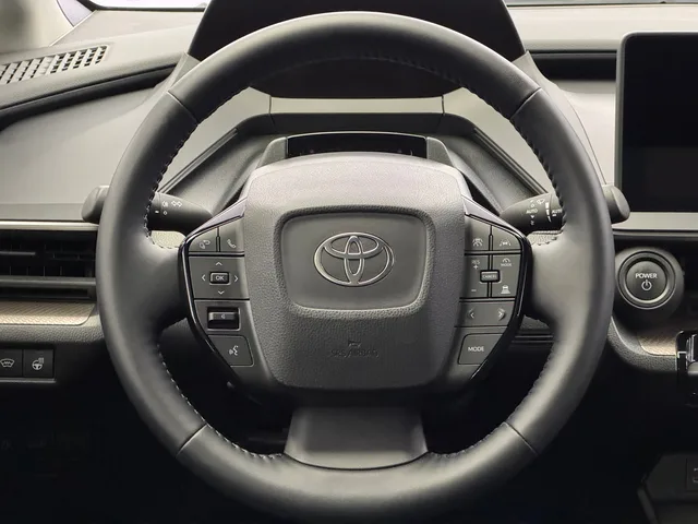 TOYOTA Prius 2.0 Plug-In-Hybrid Style