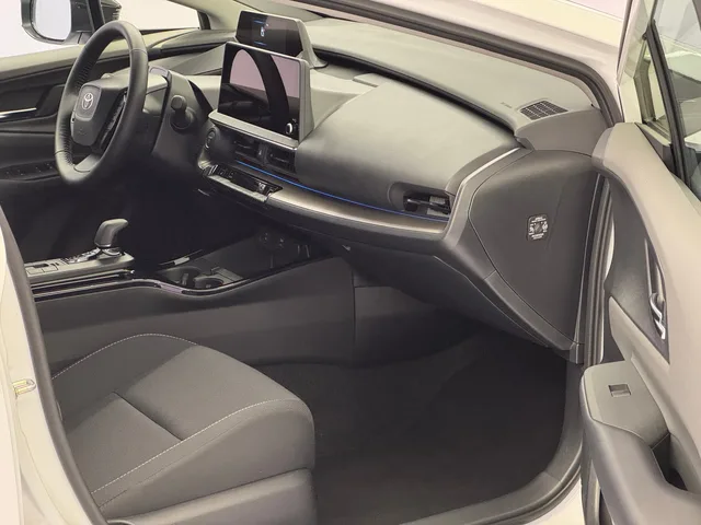TOYOTA Prius 2.0 Plug-In-Hybrid Style