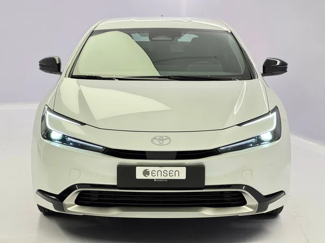 TOYOTA Prius 2.0 Plug-In-Hybrid Style