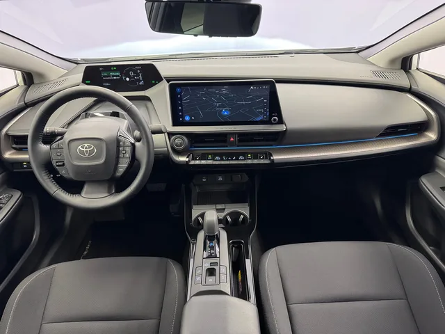 TOYOTA Prius 2.0 Plug-In-Hybrid Style