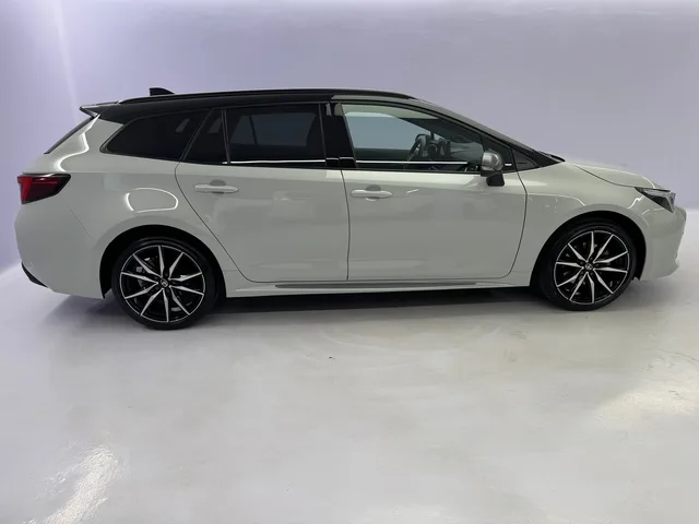 TOYOTA Corolla Touring Sports 2.0 HSD GR Sport
