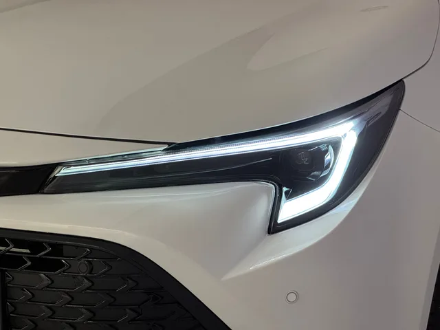 TOYOTA Corolla Touring Sports 1.8 HSD Trend