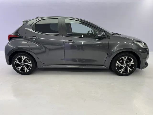 TOYOTA Yaris 1.5 VVT-i HSD Trend