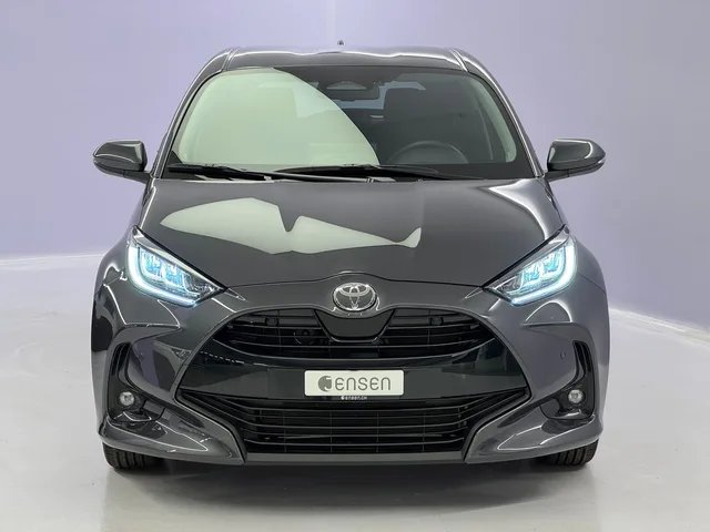 TOYOTA Yaris 1.5 VVT-i HSD Trend