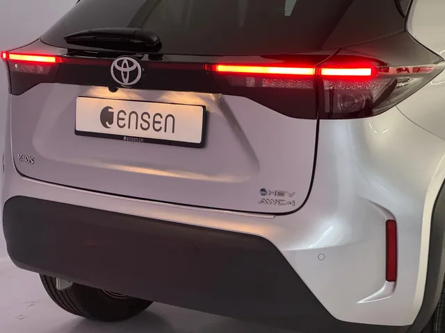 TOYOTA Yaris Cross 1.5 VVT-i HSD Trend AWD-i