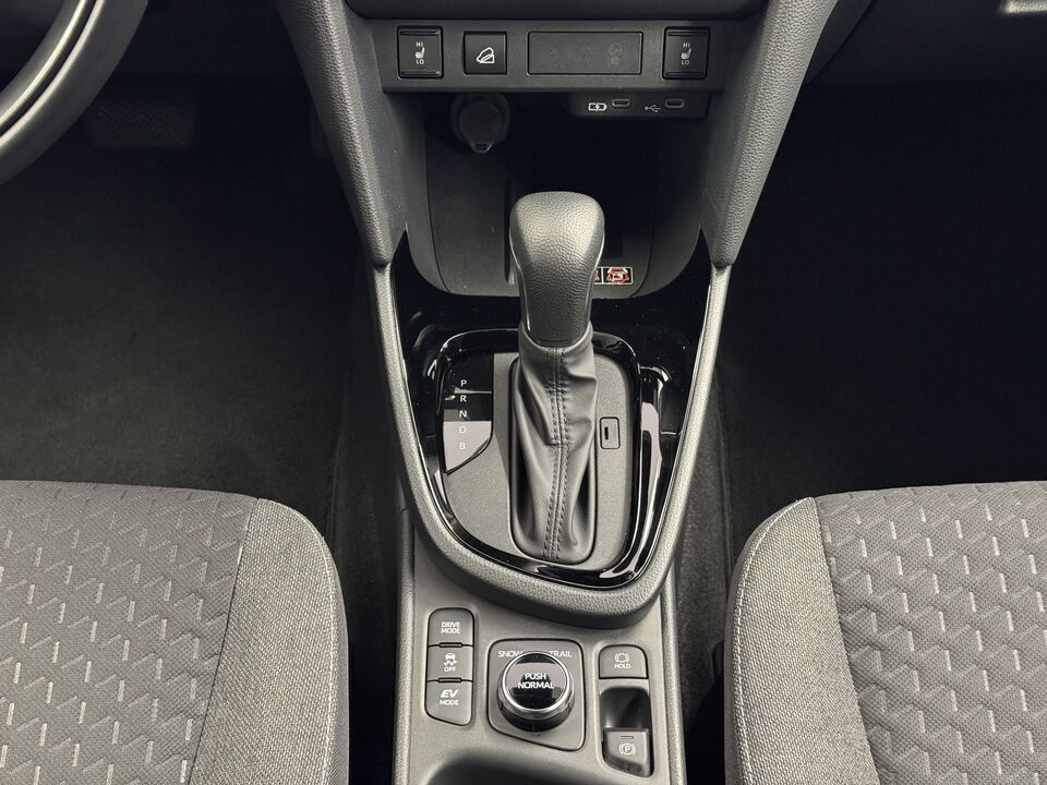Yaris Cross 1.5 VVT-i HSD Trend AWD-i