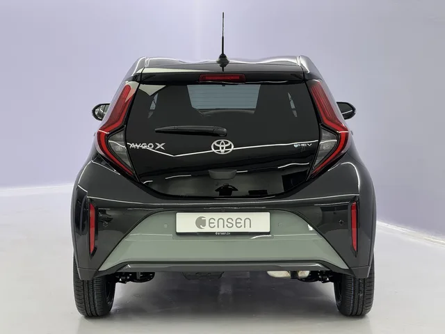 TOYOTA Aygo X 1.5 VVT-i HSD Style
