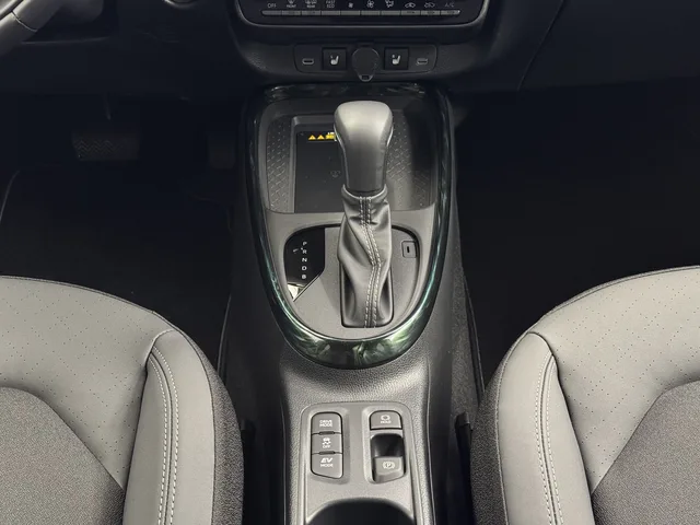 TOYOTA Aygo X 1.5 VVT-i HSD Style