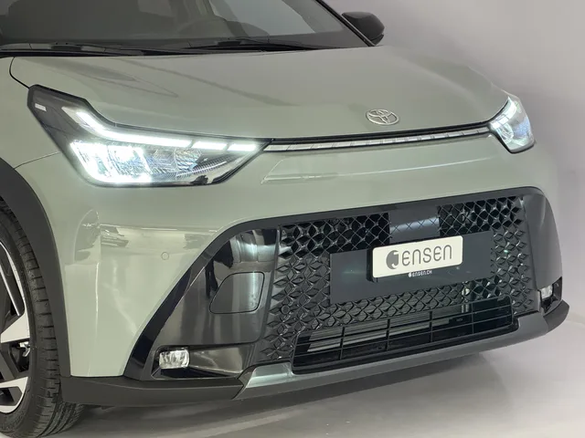 TOYOTA Aygo X 1.5 VVT-i HSD Style