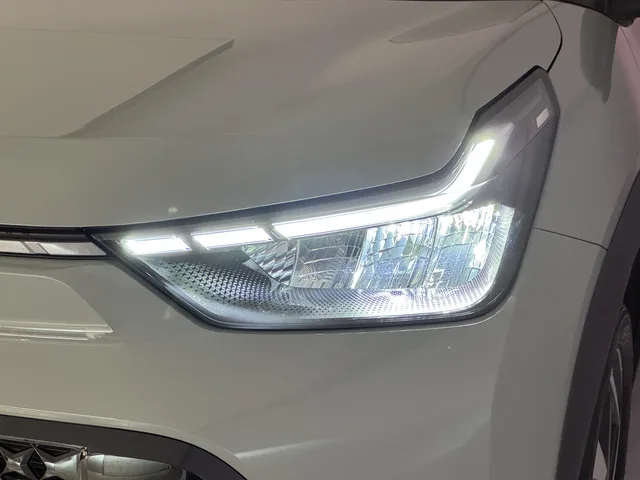 TOYOTA Aygo X 1.5 VVT-i HSD Style