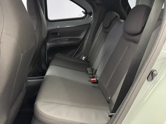 TOYOTA Aygo X 1.5 VVT-i HSD Style