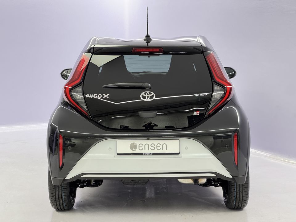 Aygo X 1.5 VVT-i HSD GR Sport