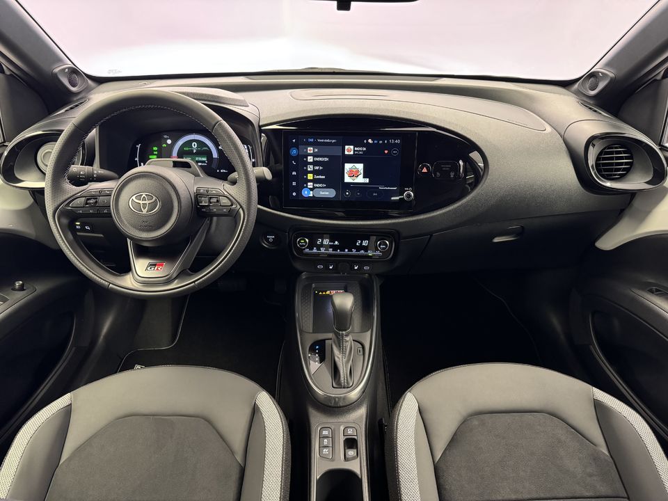 Aygo X 1.5 VVT-i HSD GR Sport