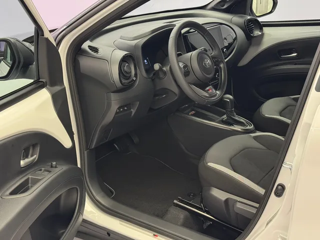 TOYOTA Aygo X 1.5 VVT-i HSD GR Sport