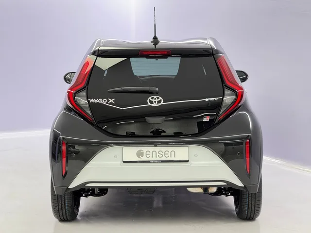 TOYOTA Aygo X 1.5 VVT-i HSD GR Sport