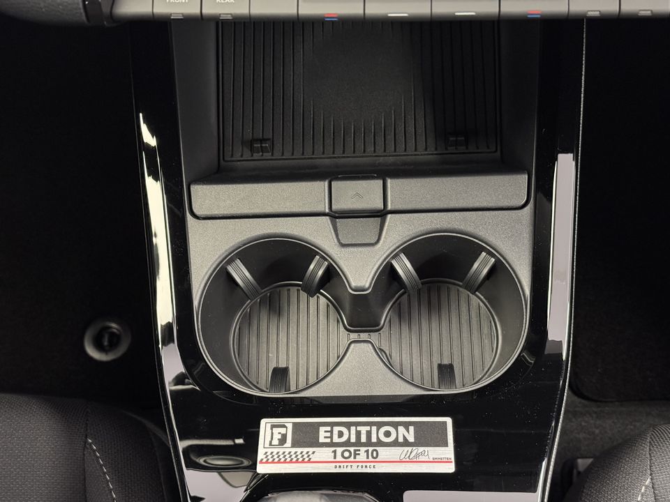 Prius 2.0 Plug-in-Hybrid Style Drift Force Edition