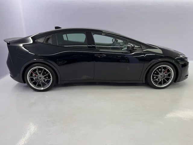 TOYOTA Prius 2.0 Plug-in-Hybrid Style Drift Force Edition