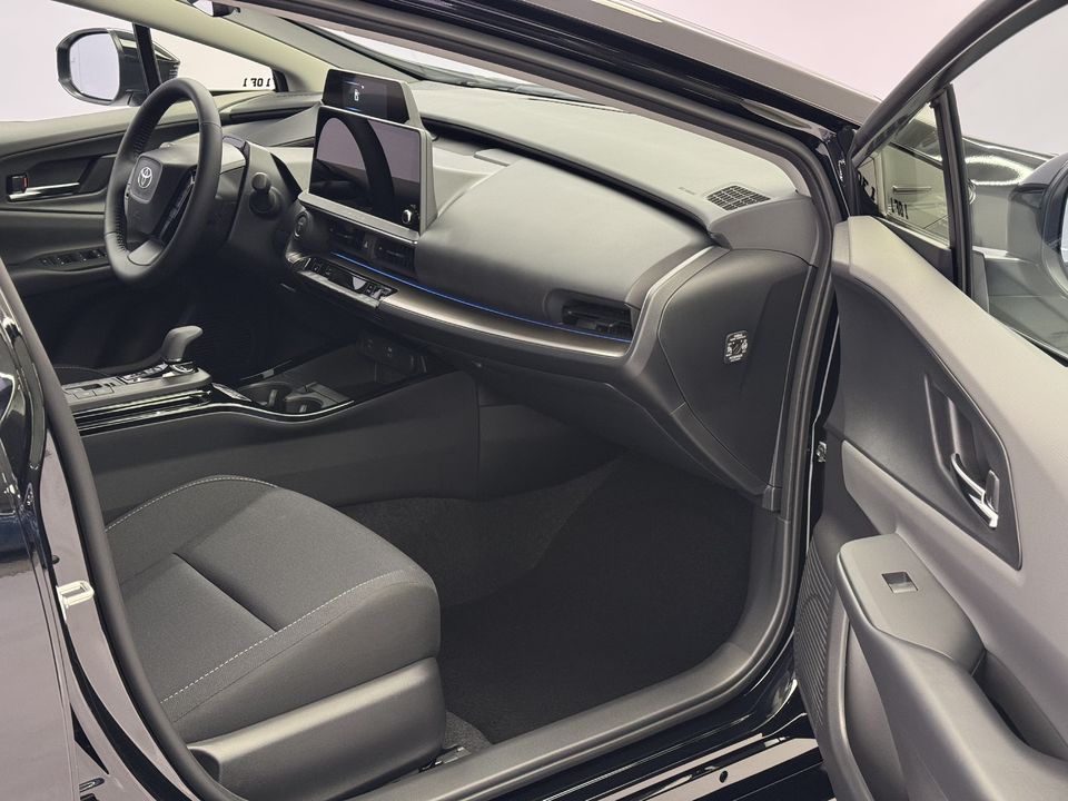 Prius 2.0 Plug-in-Hybrid Style Drift Force Edition