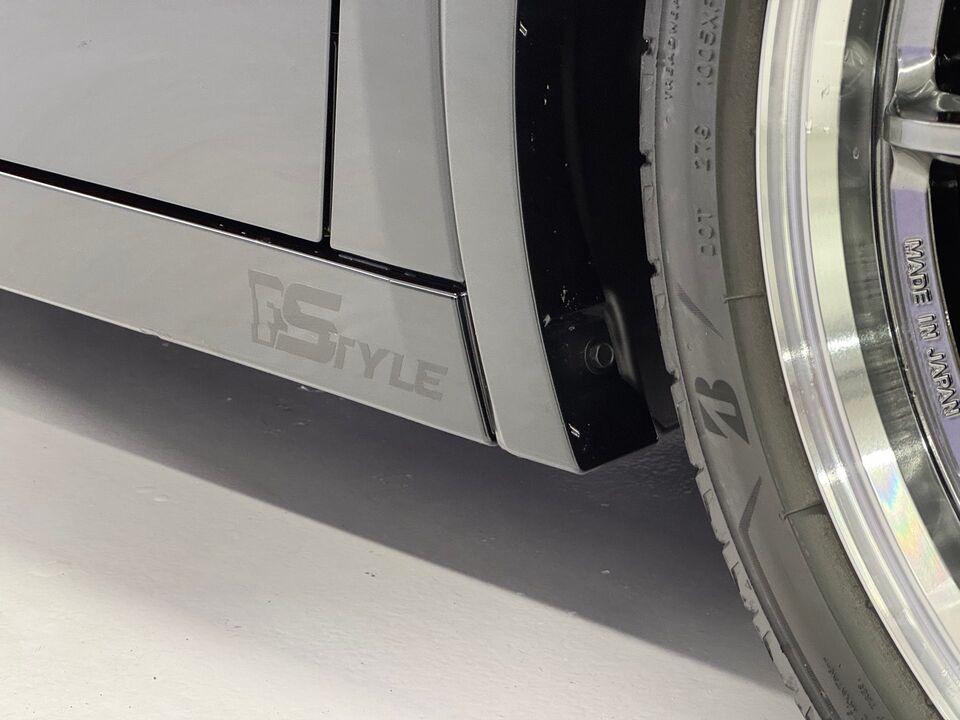 Prius 2.0 Plug-in-Hybrid Style Drift Force Edition