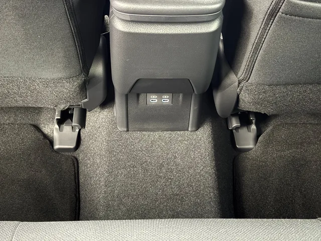 TOYOTA Prius 2.0 Plug-in-Hybrid Style Drift Force Edition