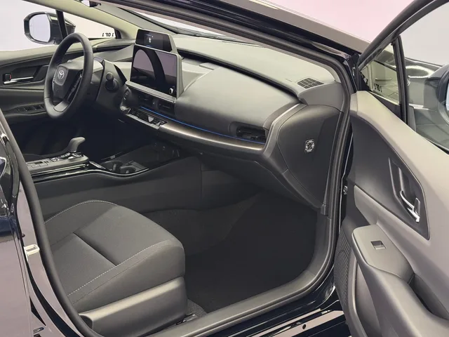 TOYOTA Prius 2.0 Plug-in-Hybrid Style Drift Force Edition