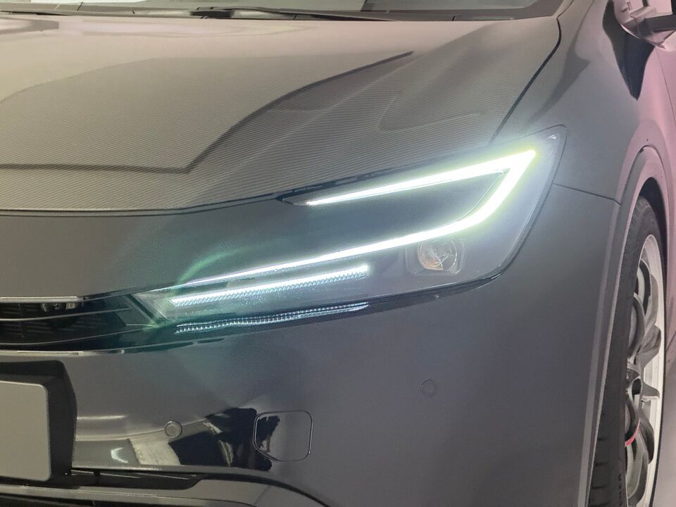 Prius 2.0 Plug-in-Hybrid Style Drift Force Edition