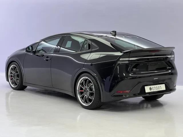 TOYOTA Prius 2.0 Plug-in-Hybrid Style Drift Force Edition