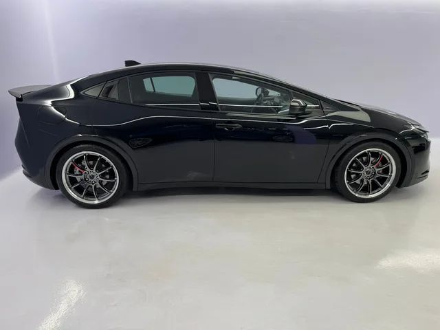 TOYOTA Prius 2.0 Plug-in-Hybrid Style Drift Force Edition