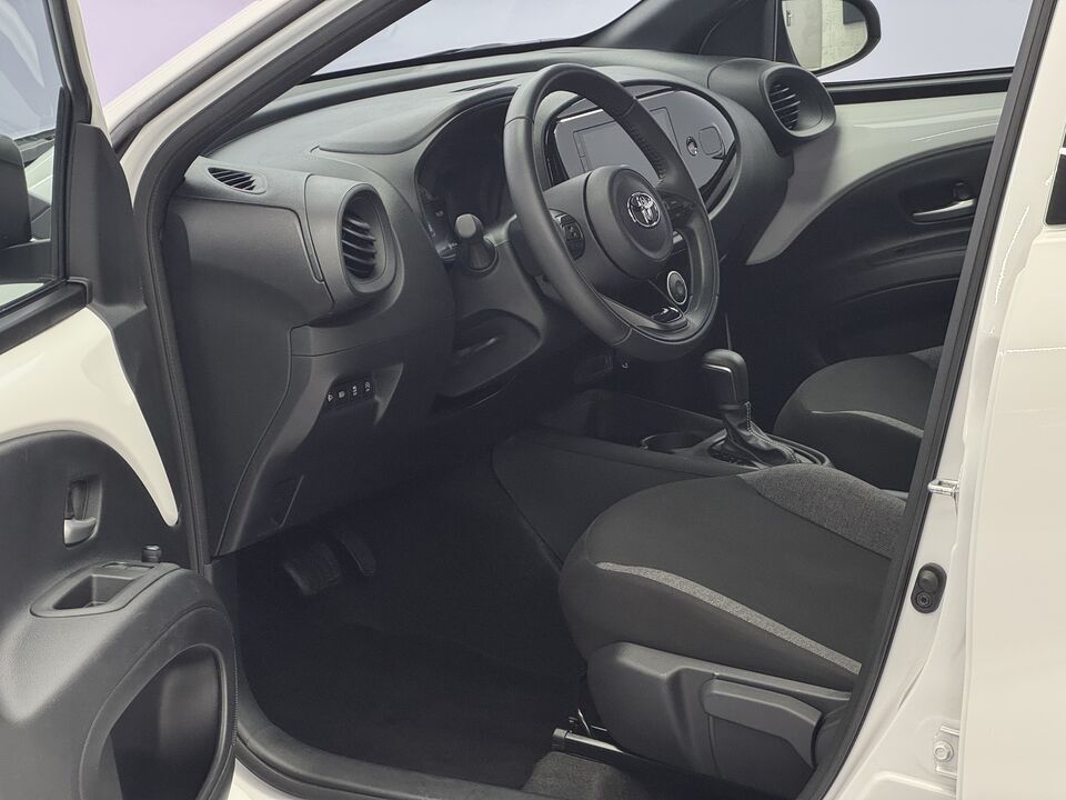 Aygo X 1.0 VVT-i Comfort