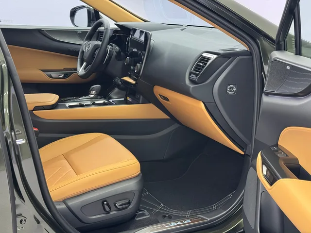 LEXUS NX 450h+ Excellence AWD