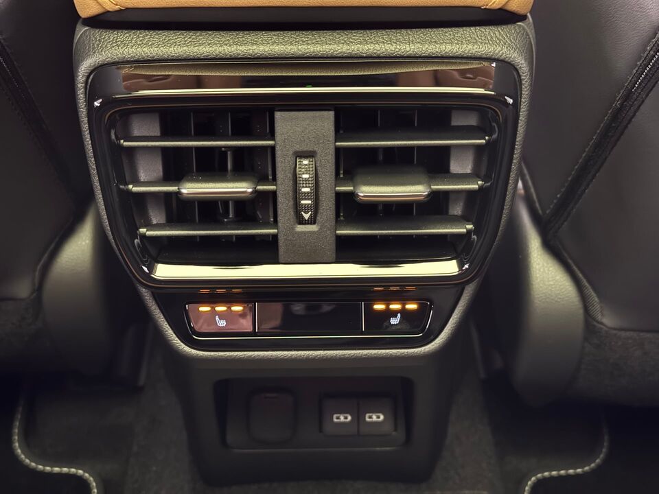 NX 450h+ Excellence AWD