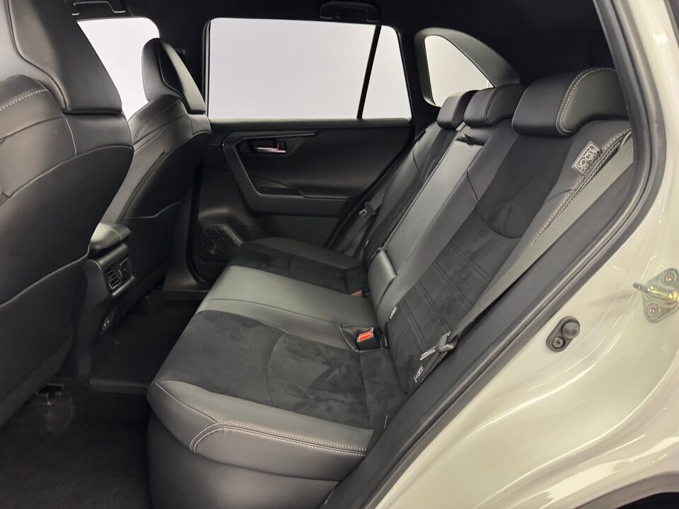 RAV4 2.5 Plug-In-Hybrid GR Sport AWD-i
