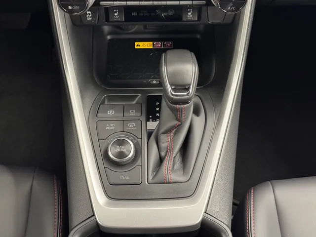 TOYOTA RAV4 2.5 Plug-In-Hybrid Premium AWD-i