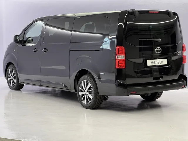 TOYOTA PROACE Verso L2 2.2 D Trend