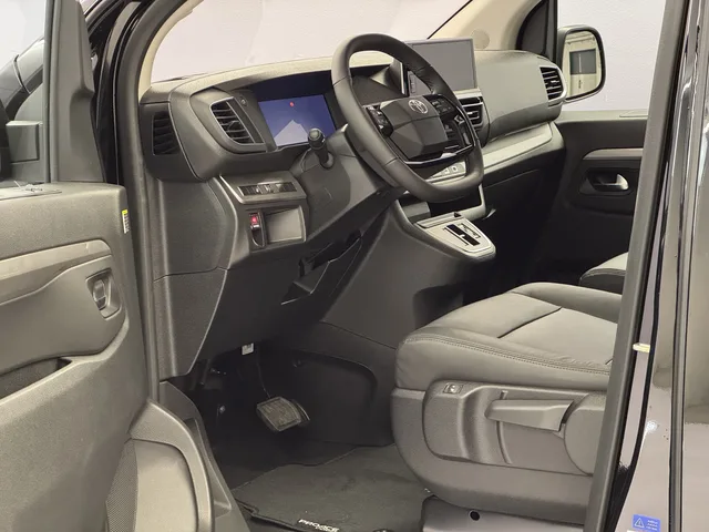 TOYOTA PROACE Verso L2 2.2 D Trend