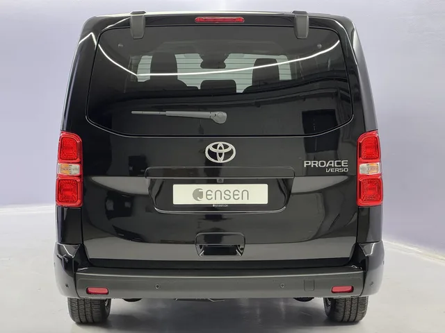 TOYOTA PROACE Verso L2 2.2 D Trend
