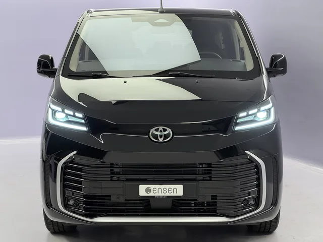 TOYOTA PROACE Verso L2 2.2 D Trend