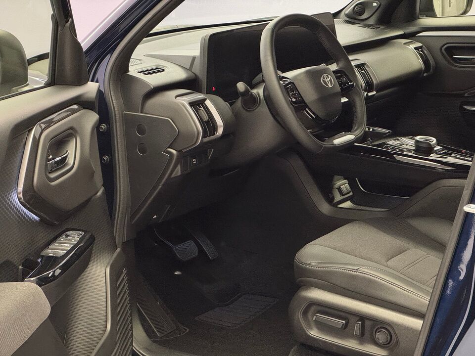 Urban Cruiser Premium AWD