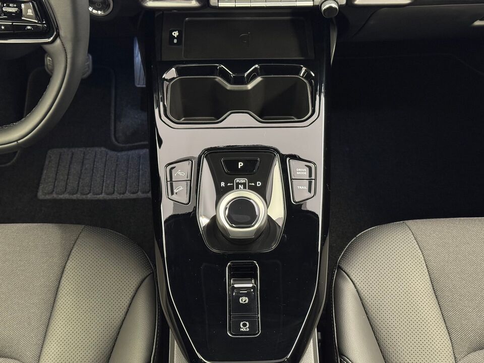 Urban Cruiser Premium AWD