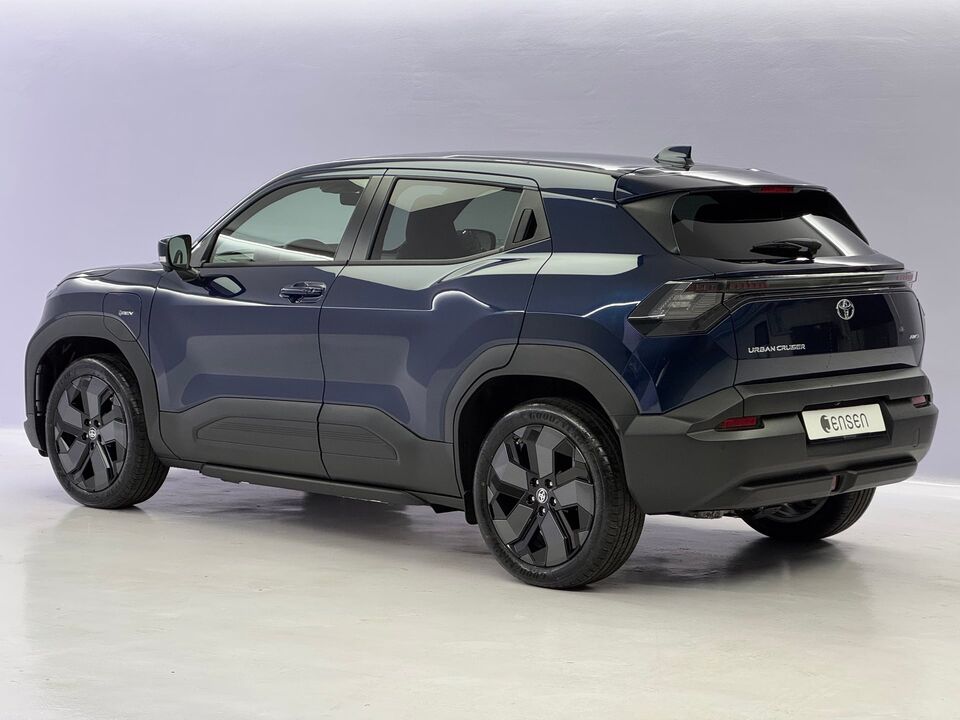 Urban Cruiser Premium AWD